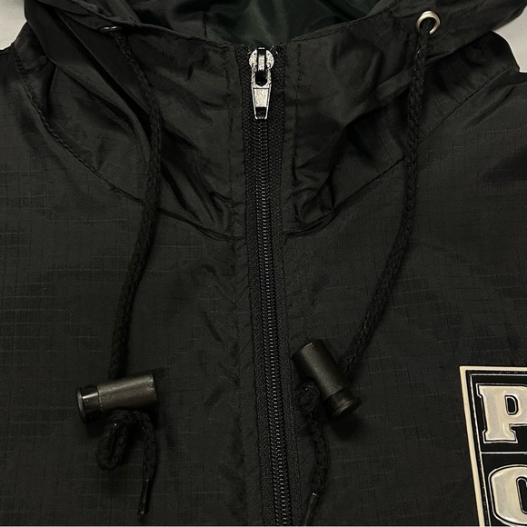 Vintage Disney Winnie the Pooh Adult Windbreaker Rain Jacket Sz M Hood Zip Y2k - Picture 4 of 15